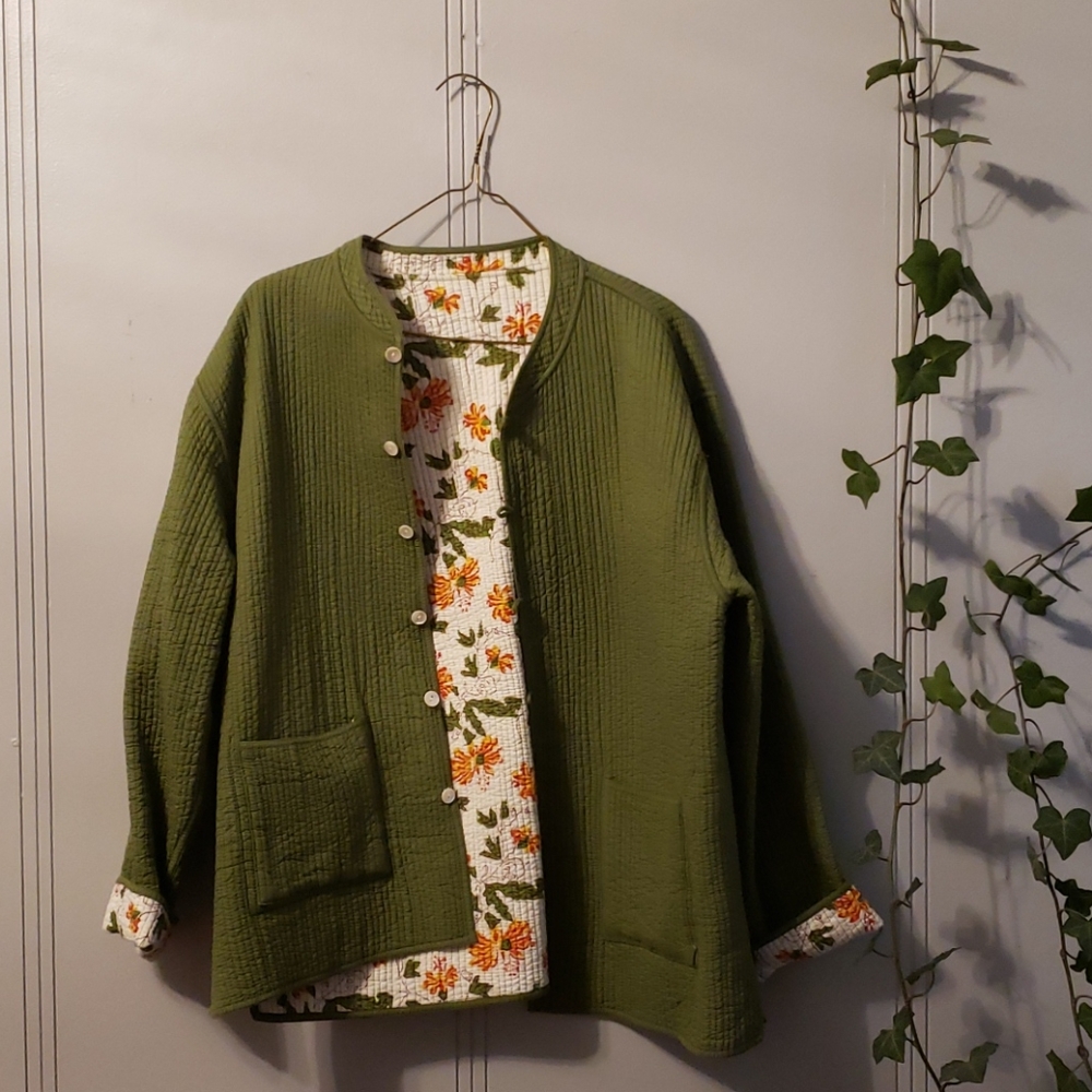 Reversable light weight jacket